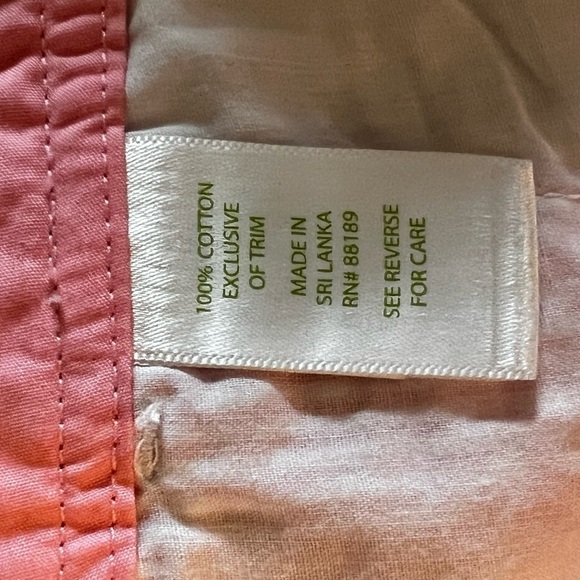 Lilly Pulitzer Womens Shorts Pink 00 Buttercup Seersucker Low Rise 5" Inseam - Picture 6 of 6